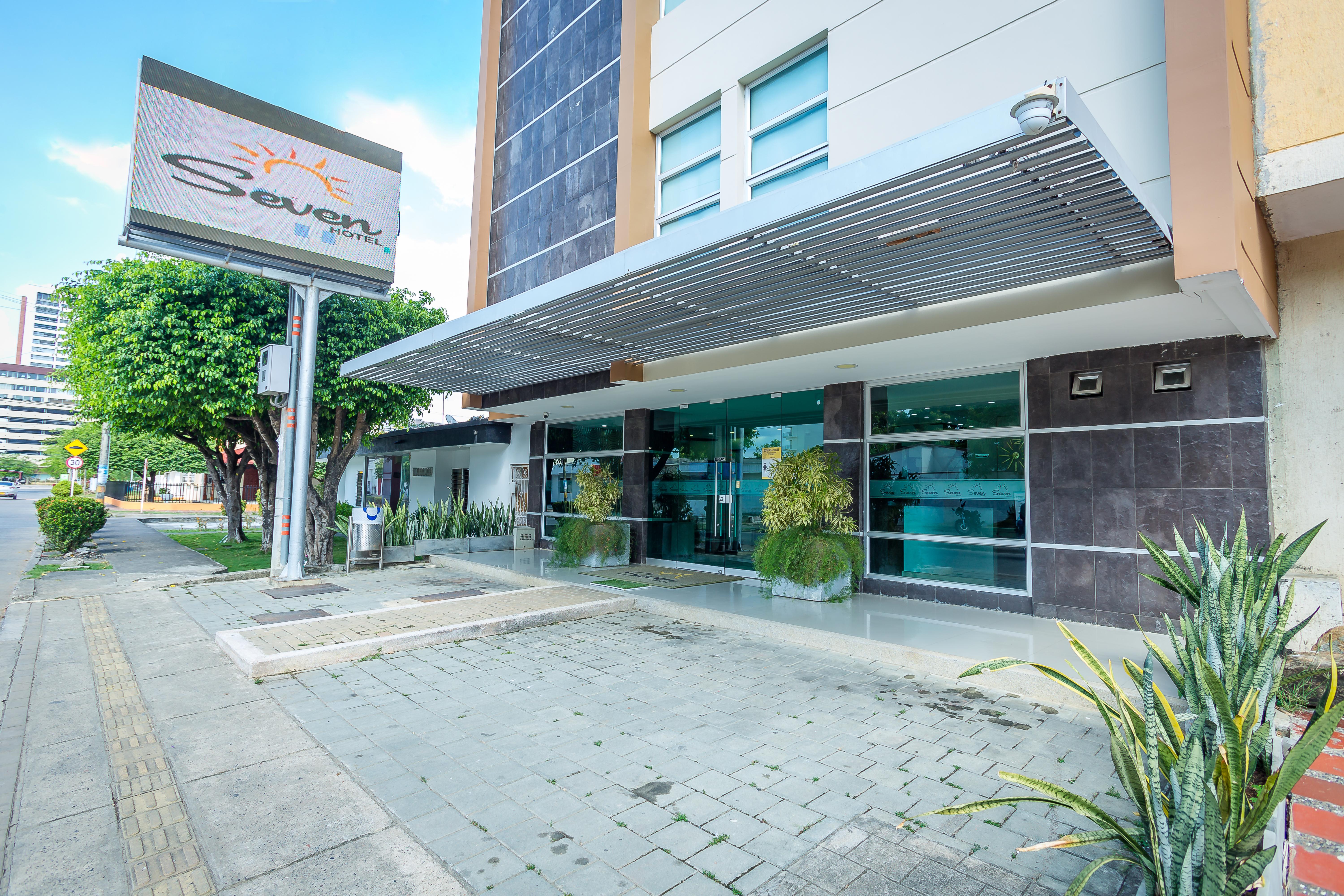 Hotel Seven Montería Kültér fotó