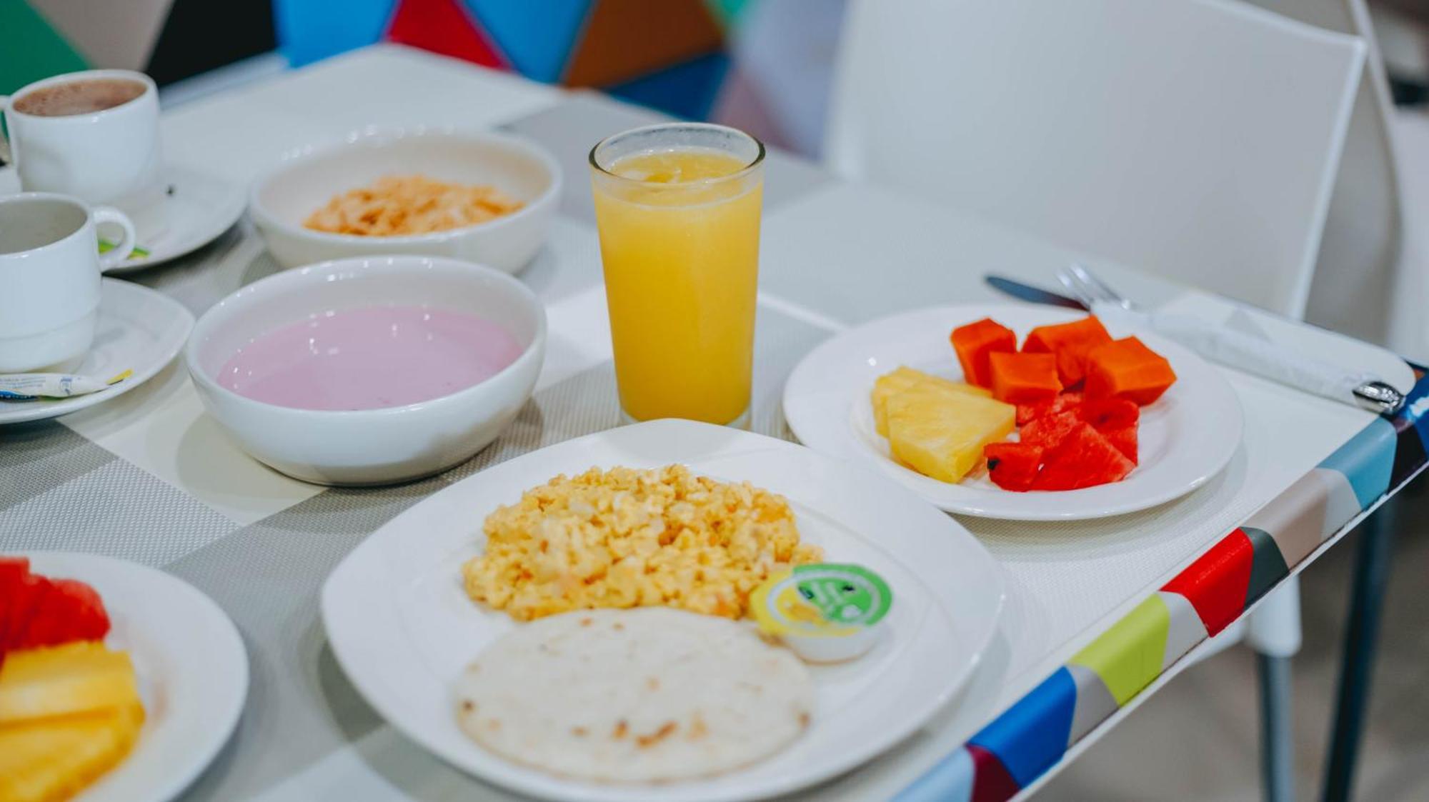 Hotel Seven Montería Kültér fotó